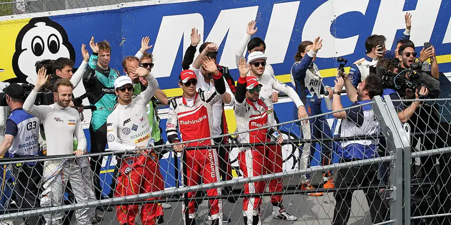 165 | 2016 | Berlin | Impressions – Drivers Parade | © carsten riede fotografie