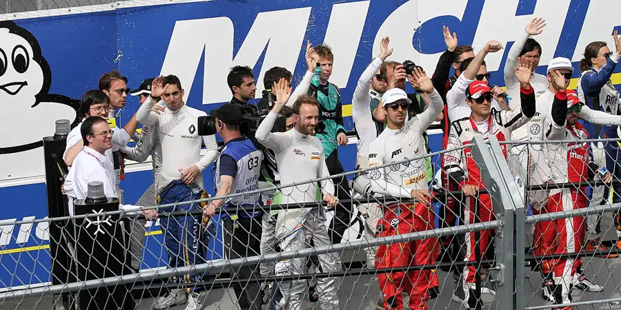 166 | 2016 | Berlin | Impressions – Drivers Parade | © carsten riede fotografie