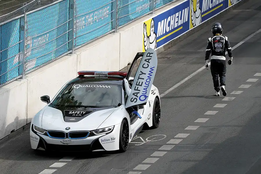 180 | 2016 | Berlin | Impressions – Safety Car BMW i8 | © carsten riede fotografie