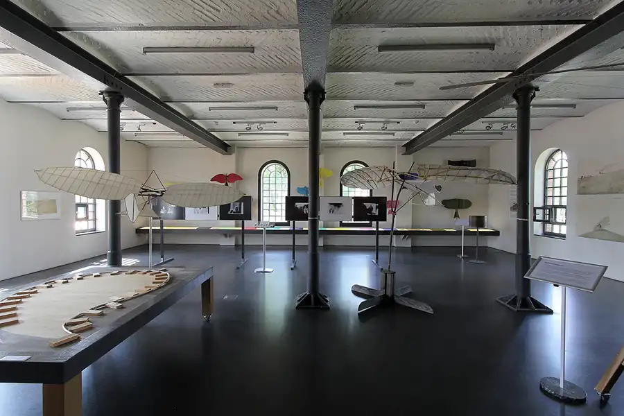 041 | 2016 | Gollenberg OT Stölln | Otto-Lilienthal-Centrum | © carsten riede fotografie