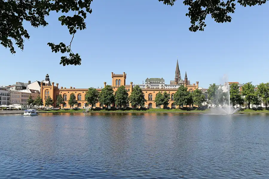 055 | 2016 | Schwerin | © carsten riede fotografie