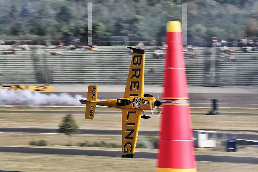 008 | 2016 | Eurospeedway | Red Bull Air Race – Master Class N° 6 – Nigel Lamb | © carsten riede fotografie