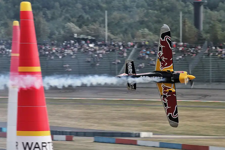 015 | 2016 | Eurospeedway | Red Bull Air Race – Master Class N° 8 – Martin Sonka | © carsten riede fotografie