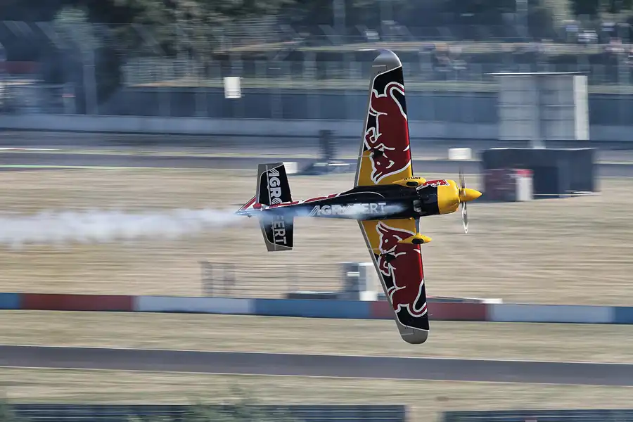 024 | 2016 | Eurospeedway | Red Bull Air Race – Master Class N° 8 – Martin Sonka | © carsten riede fotografie