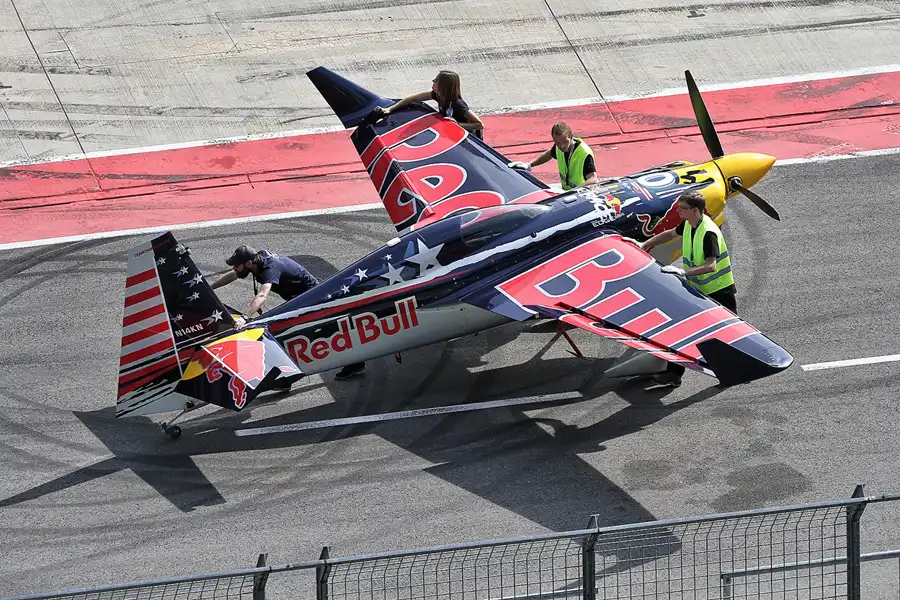 032 | 2016 | Eurospeedway | Red Bull Air Race – Master Class N° 10 – Kirby Chambliss | © carsten riede fotografie