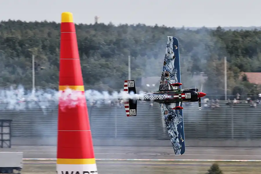 047 | 2016 | Eurospeedway | Red Bull Air Race – Master Class N° 18 – Petr Kopfstein | © carsten riede fotografie