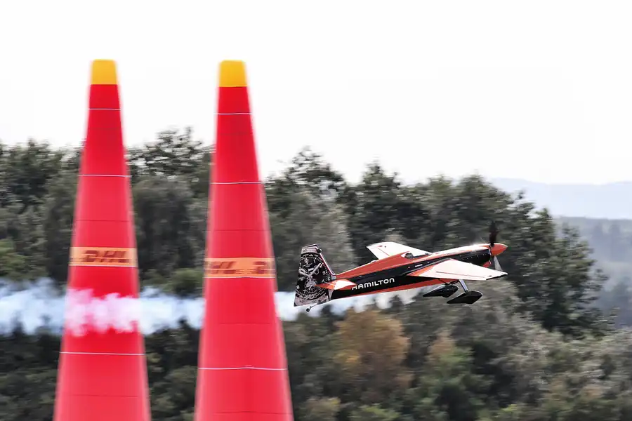 104 | 2016 | Eurospeedway | Red Bull Air Race – Master Class N° 27 – Nicolas Ivanoff | © carsten riede fotografie