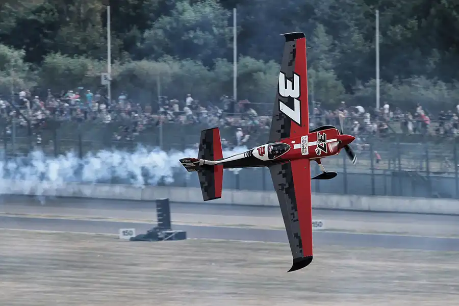 126 | 2016 | Eurospeedway | Red Bull Air Race – Master Class N° 37 – Peter Podlunsek | © carsten riede fotografie
