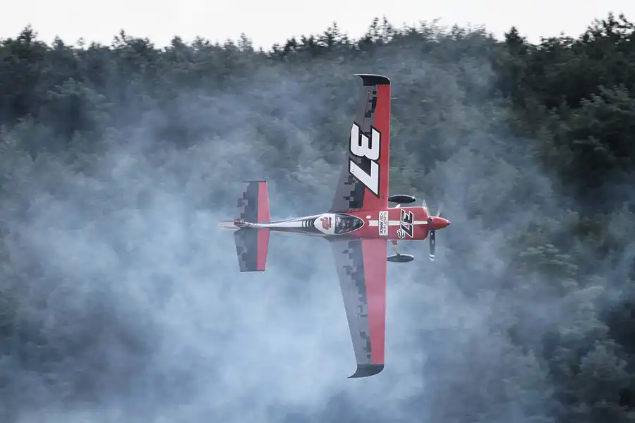 128 | 2016 | Eurospeedway | Red Bull Air Race – Master Class N° 37 – Peter Podlunsek | © carsten riede fotografie