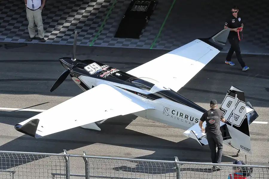 163 | 2016 | Eurospeedway | Red Bull Air Race – Master Class N° 99 – Michael Goulian | © carsten riede fotografie