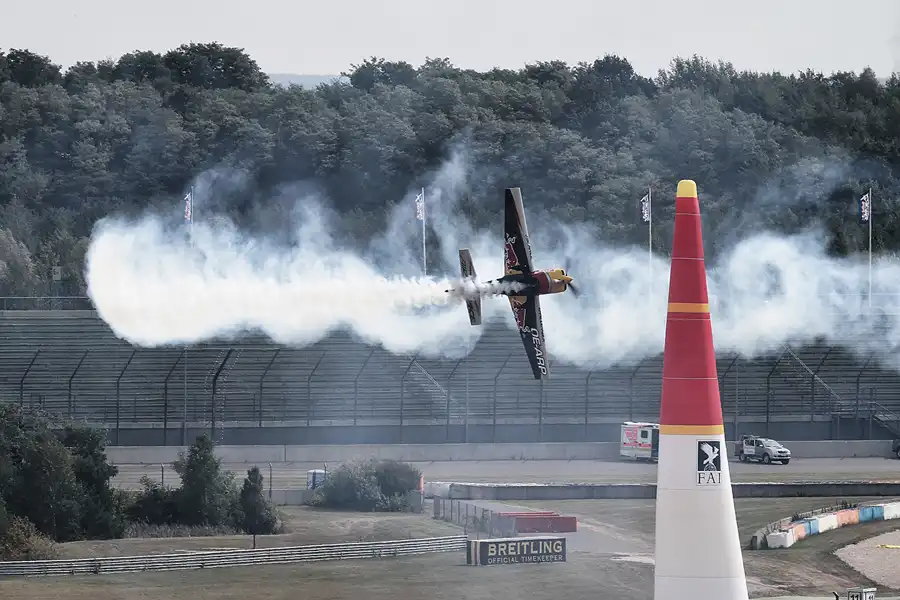 195 | 2016 | Eurospeedway | Red Bull Air Race – Challenger Class N° 2 | © carsten riede fotografie