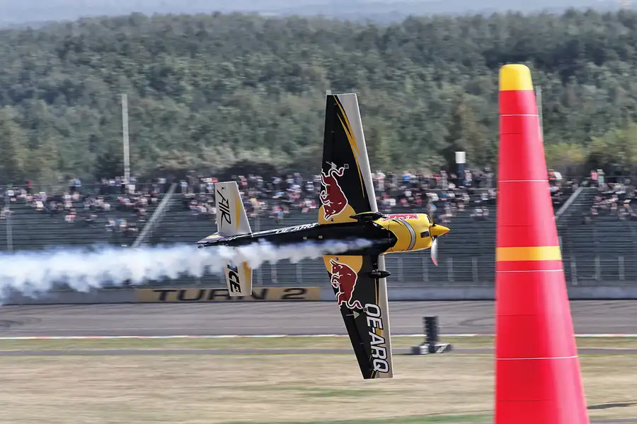 212 | 2016 | Eurospeedway | Red Bull Air Race – Challenger Class N° 3 | © carsten riede fotografie
