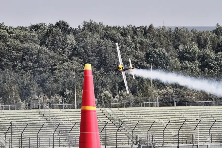 213 | 2016 | Eurospeedway | Red Bull Air Race – Challenger Class N° 3 | © carsten riede fotografie