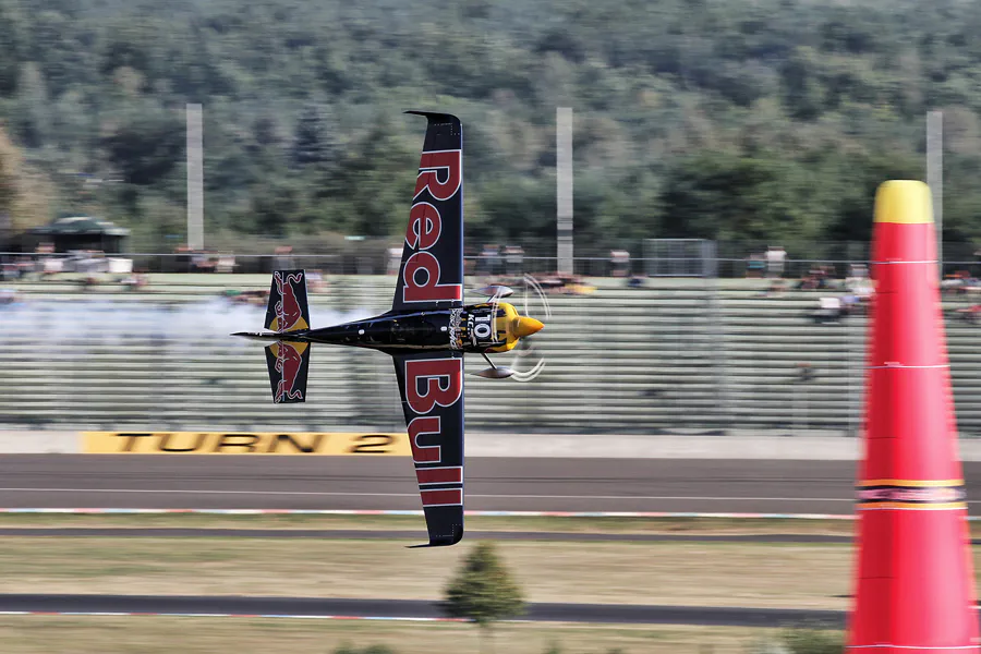 034 | 2016 | Eurospeedway | Red Bull Air Race – Master Class N° 10 – Kirby Chambliss | © carsten riede fotografie