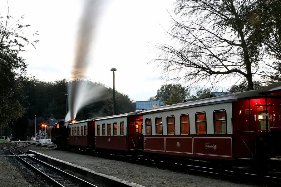 043 | 2016 | Heiligendamm | Mecklenburgische Bäderbahn Molli | © carsten riede fotografie