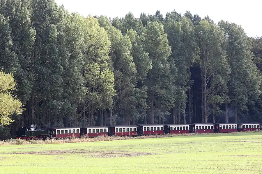 065 | 2016 | Wittenbeck/Steilküste | Mecklenburgische Bäderbahn Molli | © carsten riede fotografie