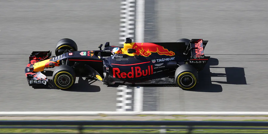 196 | 2017 | Barcelona | Red Bull-TAG Heuer RB13 | Daniel Ricciardo | © carsten riede fotografie