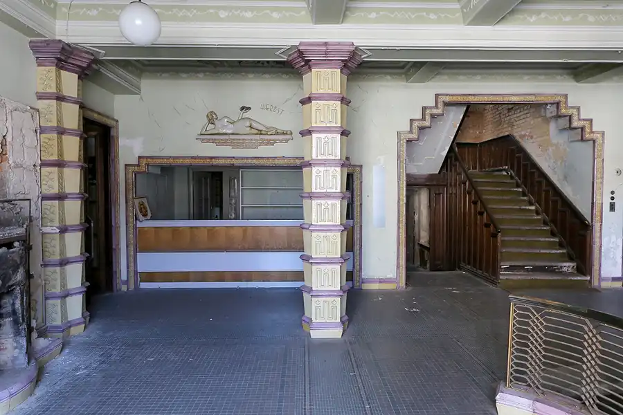 002 | 2017 | Görlitz | Hotel Vier Jahreszeiten | © carsten riede fotografie