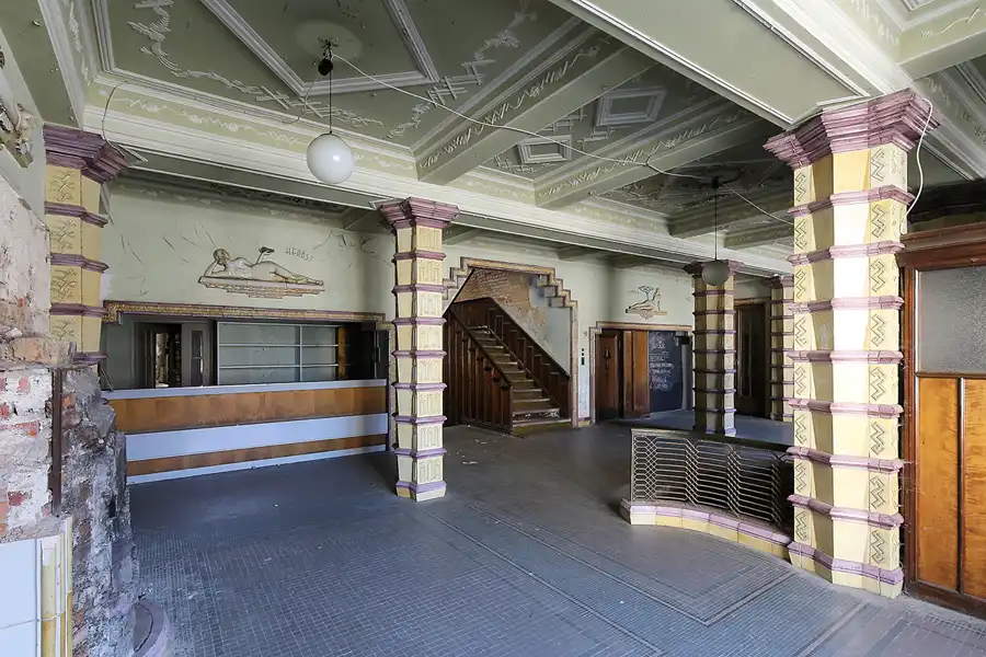 003 | 2017 | Görlitz | Hotel Vier Jahreszeiten | © carsten riede fotografie