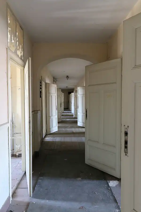 020 | 2017 | Görlitz | Hotel Vier Jahreszeiten | © carsten riede fotografie