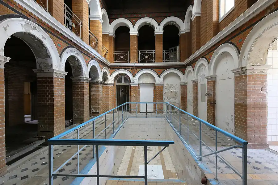 014 | 2017 | Görlitz | Freisebad | © carsten riede fotografie