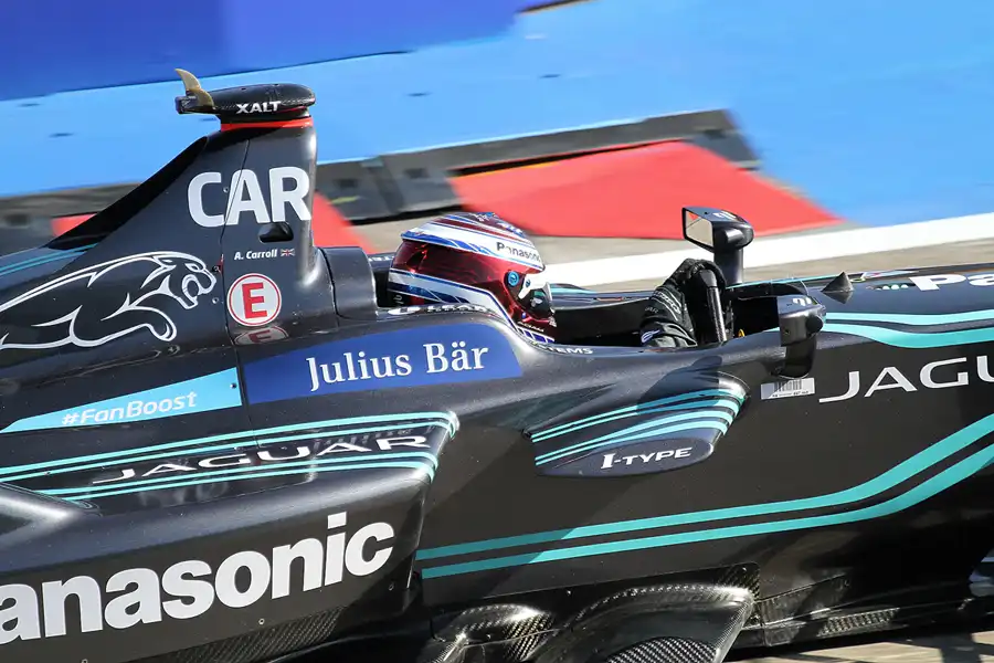 033 | 2017 | Berlin | Jaguar I-Type 1 | Panasonic Jaguar Racing | Adam Carroll | © carsten riede fotografie