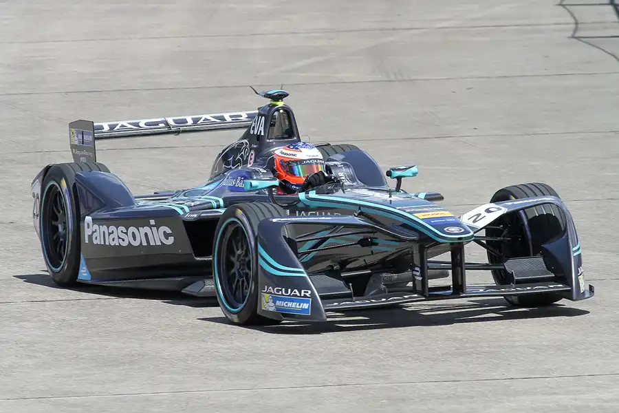 037 | 2017 | Berlin | Jaguar I-Type 1 | Panasonic Jaguar Racing | Mitch Evans | © carsten riede fotografie