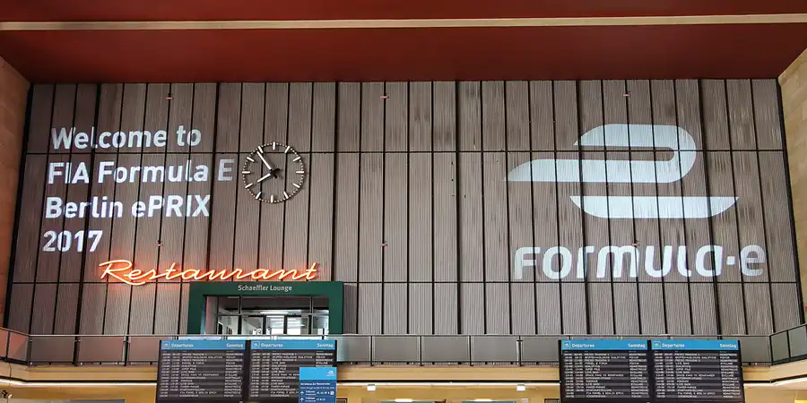 154 | 2017 | Berlin | Tempelhof Field | © carsten riede fotografie