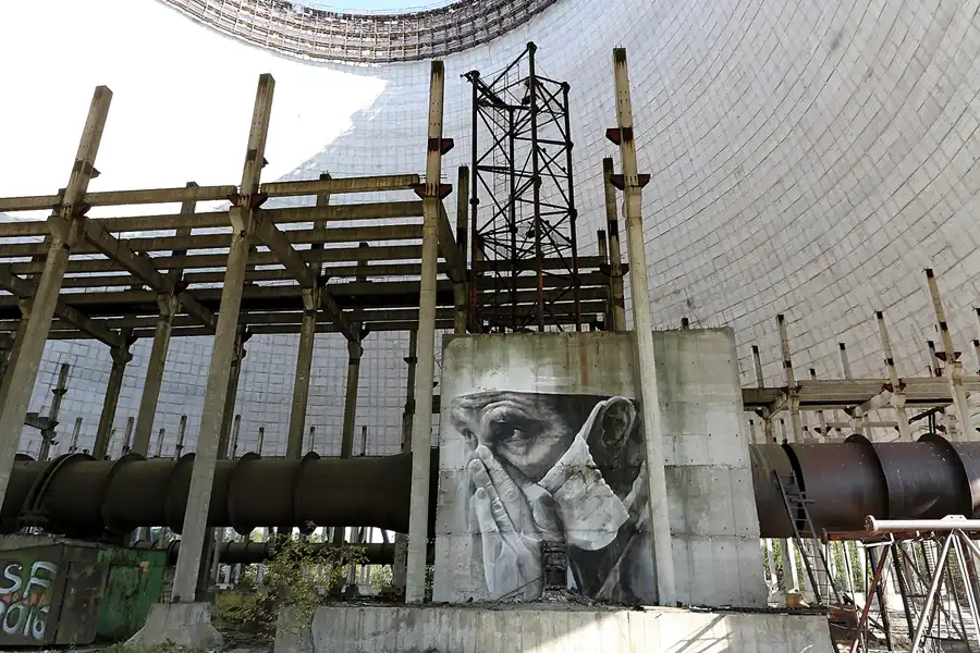009 | 2017 | Chernobyl | Nuclear Power Plant – Reactor 5 Cooling Tower | © carsten riede fotografie