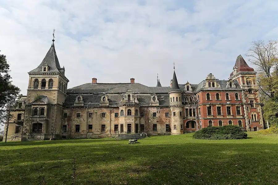 001 | 2017 | Krowiarki | Schloss Polnisch Krawarn | © carsten riede fotografie