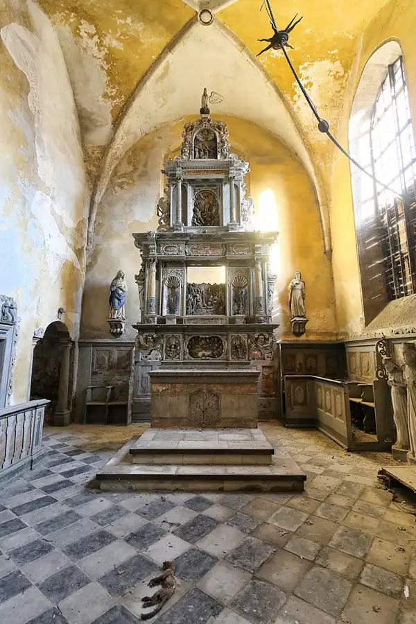 004 | 2017 | Lewin Brzeski | Kirche St. Peter und Paul | © carsten riede fotografie