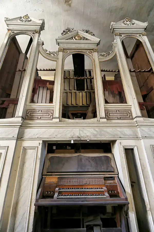 018 | 2017 | Lewin Brzeski | Kirche St. Peter und Paul | © carsten riede fotografie