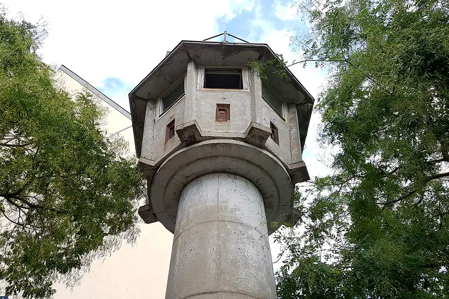 044 | 2018 | Berlin | Erna-Berger-Strasse | © carsten riede fotografie