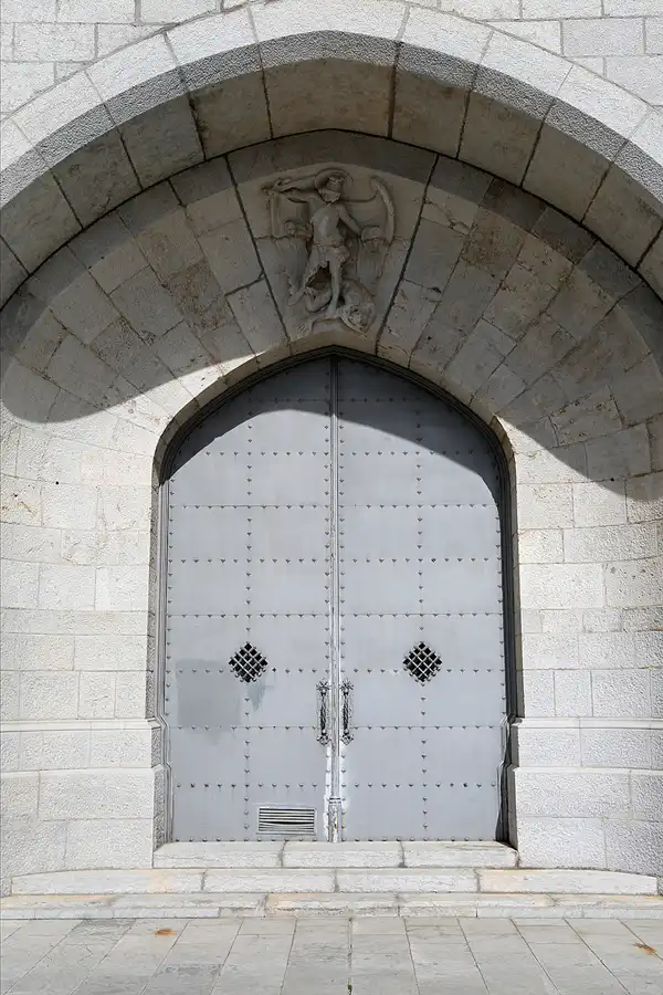 099 | 2018 | Barcelona | Tibidabo – Sagrat Cor | © carsten riede fotografie