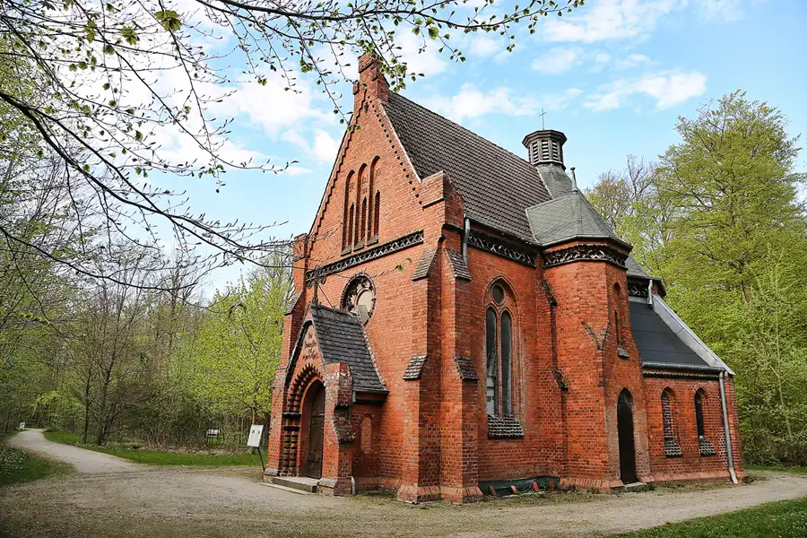 073 | 2018 | Heiligendamm | Waldkapelle | © carsten riede fotografie