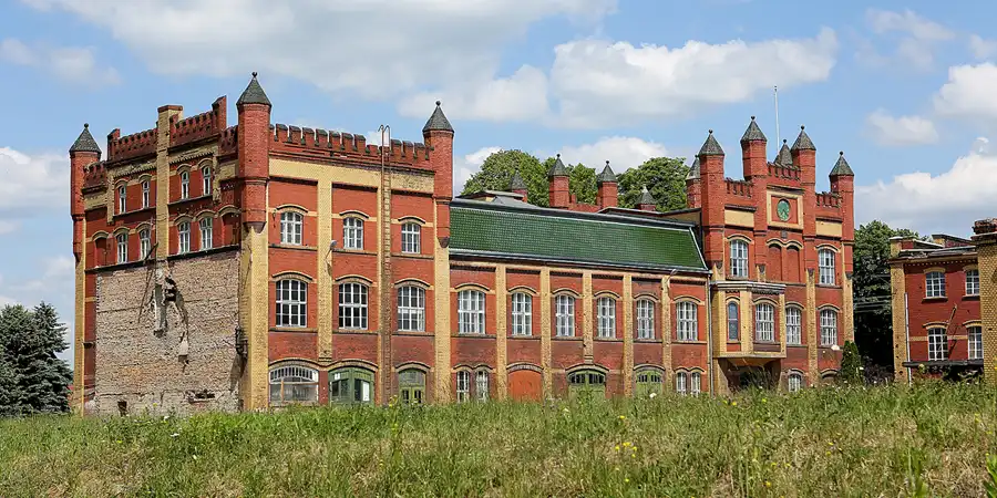 001 | 2018 | Piensk | Glashüttenwerk Lucyna | © carsten riede fotografie