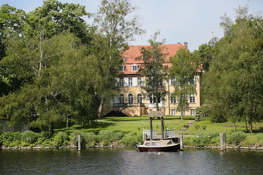 005 | 2018 | Berlin | © carsten riede fotografie