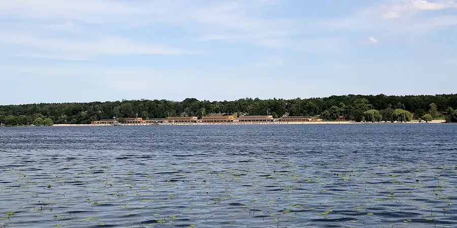 035 | 2018 | Berlin | Strandbad Wannsee | © carsten riede fotografie