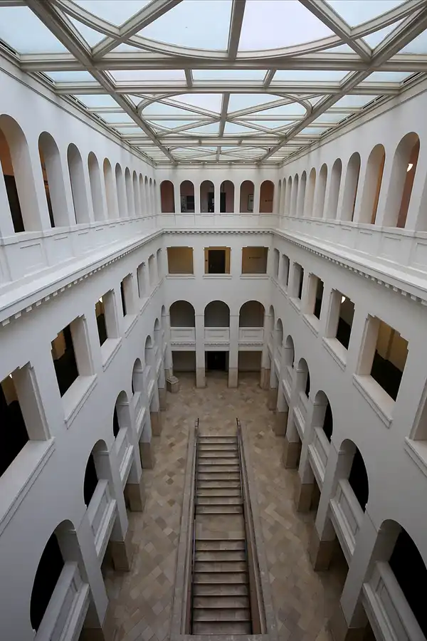 060 | 2018 | Berlin | Industriekultur in Berlin-Oberschöneweide – Peter-Behrens-Bau | © carsten riede fotografie