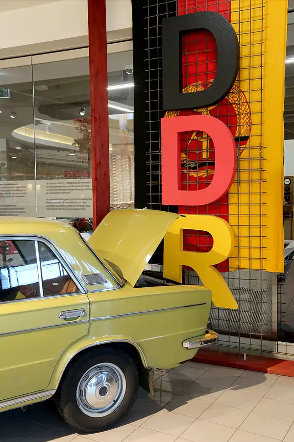 001 | 2018 | Dresden | Welt der DDR | © carsten riede fotografie