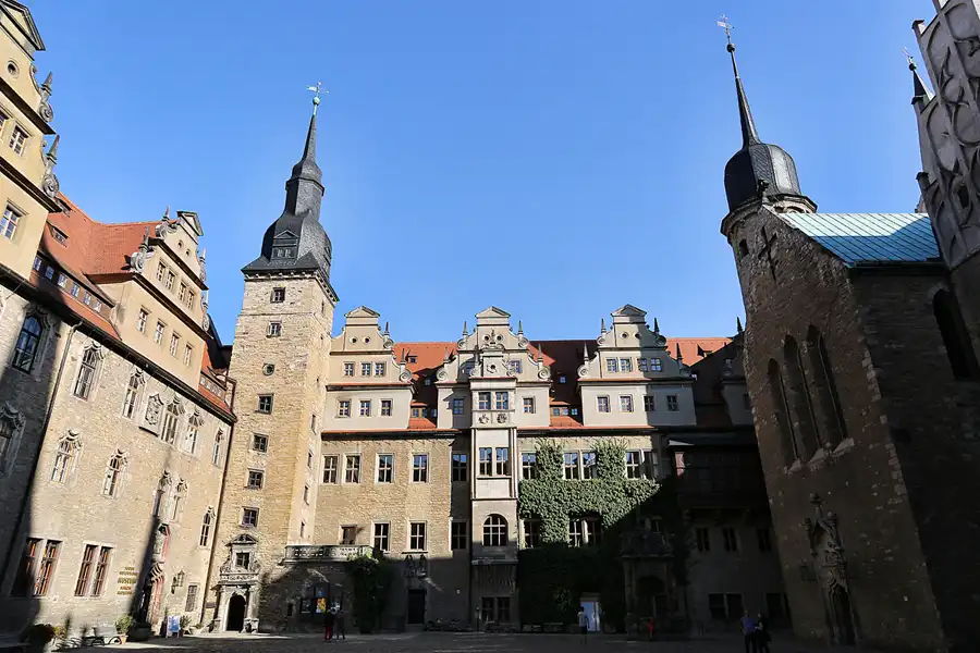 037 | 2018 | Merseburg | © carsten riede fotografie
