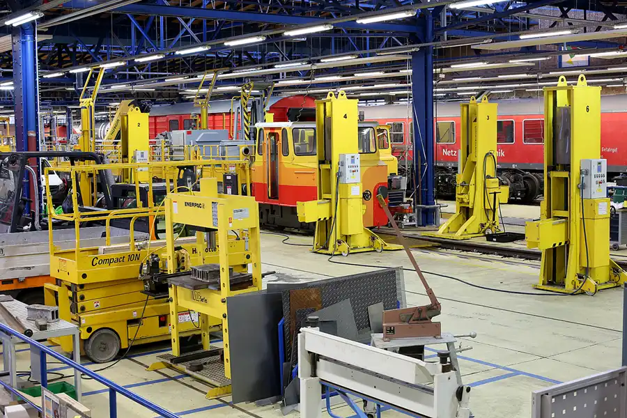 063 | 2018 | Berlin | DB Netz AG – Maschinenpool – Werkstatt Berlin-Grunewald | © carsten riede fotografie