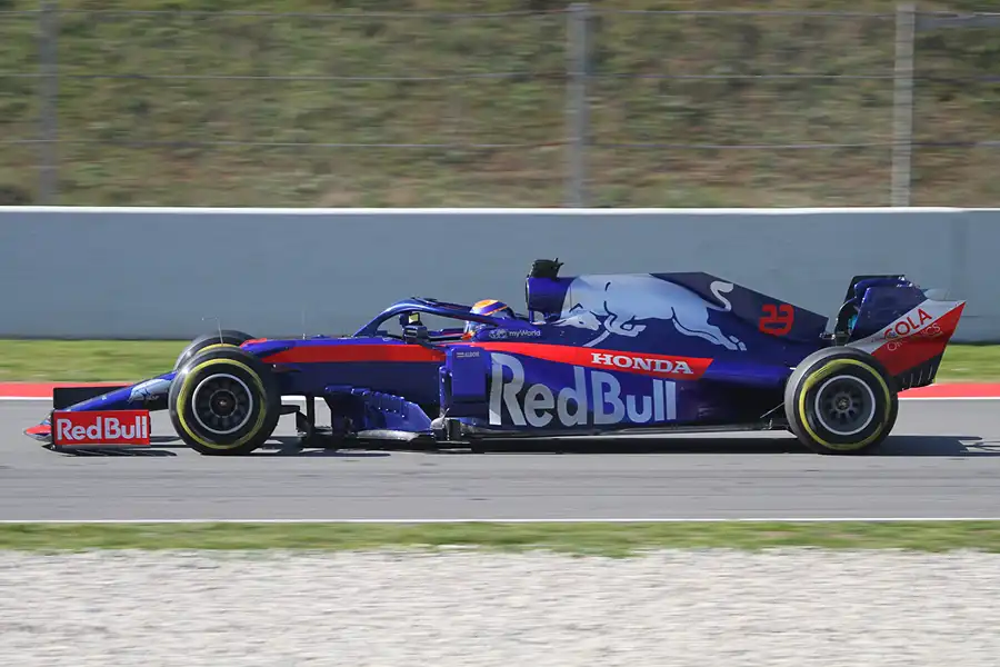 124 | 2019 | Barcelona | Toro Rosso-Honda STR14 | Alexander Albon | © carsten riede fotografie