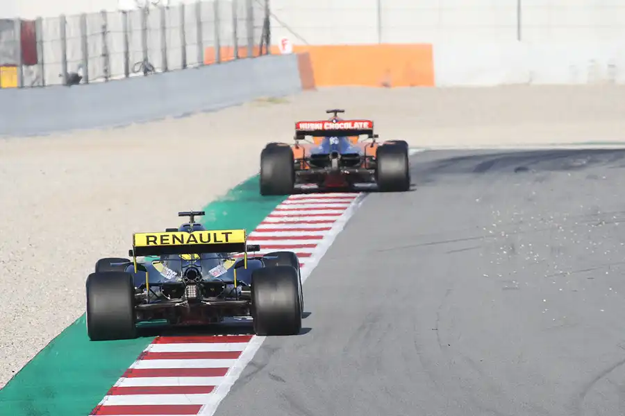 224 | 2019 | Barcelona | Renault R.S.19 | Nico Hülkenberg + McLaren-Renault MCL34 | Carlos Sainz jr. | © carsten riede fotografie