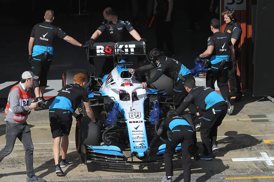 329 | 2019 | Barcelona | Williams-Mercedes-AMG FW42 | Robert Kubica | © carsten riede fotografie