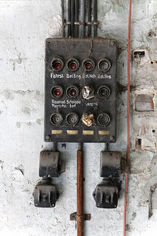 004 | 2019 | Hohenofen | VEB Feinpapierfabriken Neu Kaliss – Werk Hohenofen | Patent Papierfabrik | © carsten riede fotografie