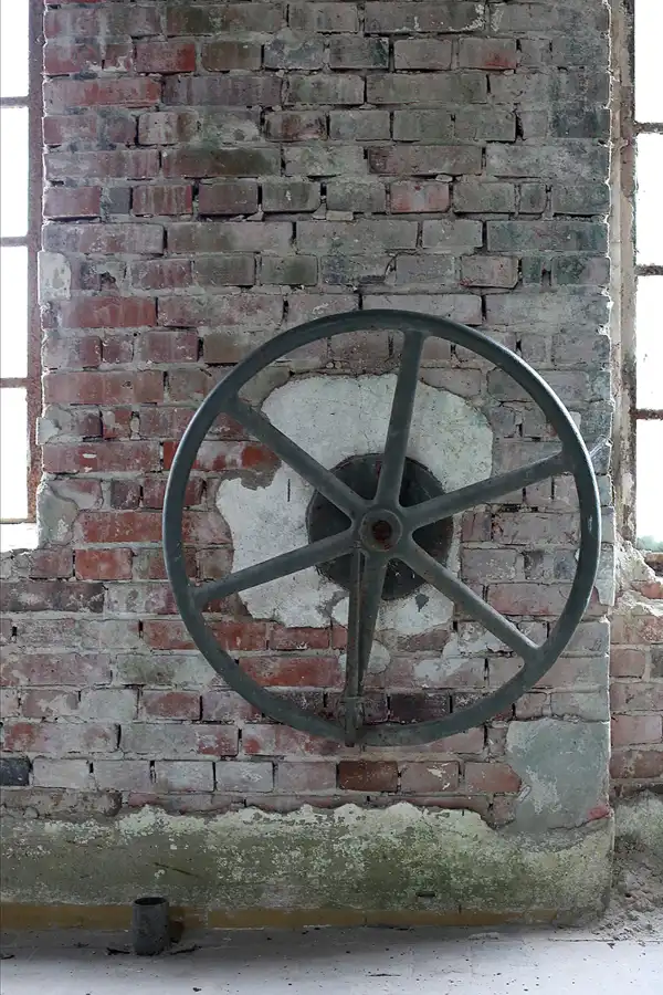 032 | 2019 | Hohenofen | VEB Feinpapierfabriken Neu Kaliss – Werk Hohenofen | Patent Papierfabrik | © carsten riede fotografie