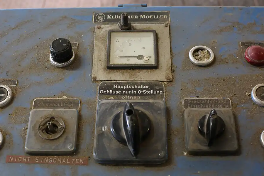 090 | 2019 | Hohenofen | VEB Feinpapierfabriken Neu Kaliss – Werk Hohenofen | Patent Papierfabrik | © carsten riede fotografie