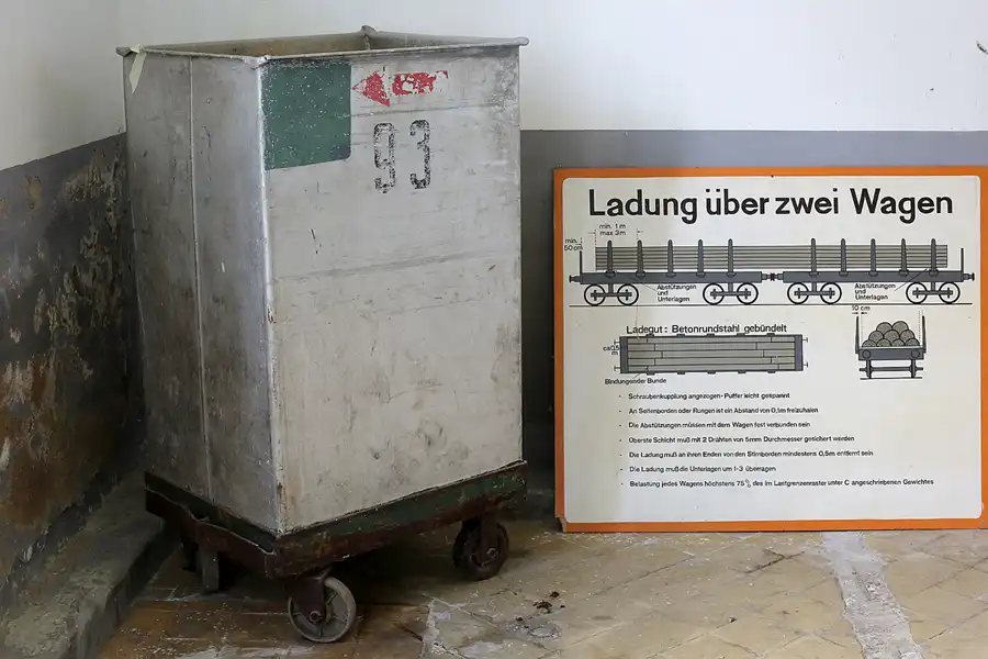 107 | 2019 | Hohenofen | VEB Feinpapierfabriken Neu Kaliss – Werk Hohenofen | Patent Papierfabrik | © carsten riede fotografie