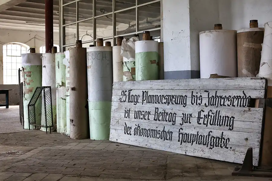 108 | 2019 | Hohenofen | VEB Feinpapierfabriken Neu Kaliss – Werk Hohenofen | Patent Papierfabrik | © carsten riede fotografie